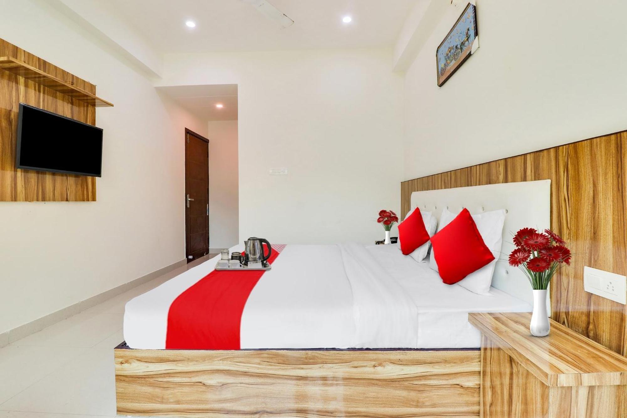 Hotel O La Plazo Харидвар Экстерьер фото